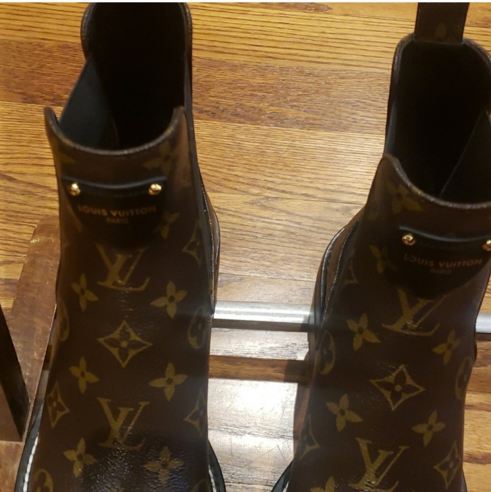 Nwt Louis Vuitton Monogram Brown Ankle Boots Size 39.5 Sold Out - Picture 8 of 13